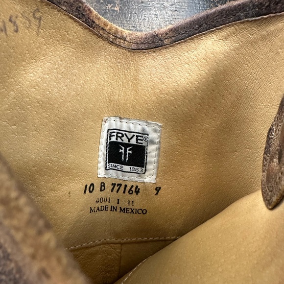 Frye Melissa Button Pull On Boot 77614 - Picture 6 of 6